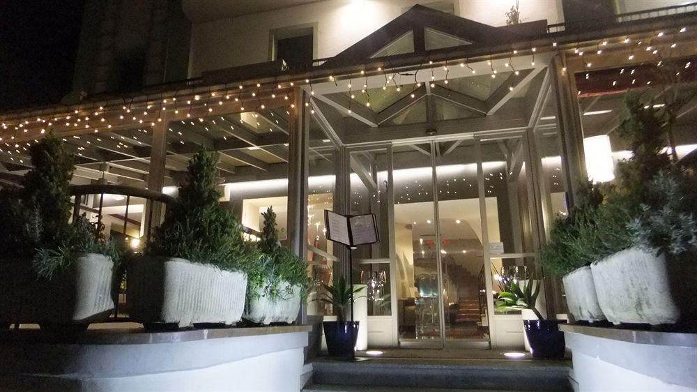 Albergo Del Sole Porto Valtravaglia Exterior foto